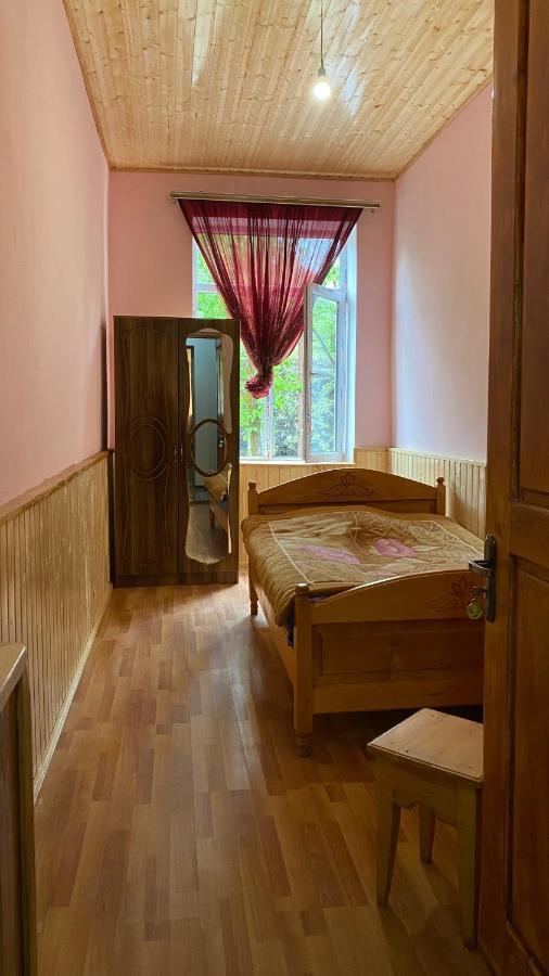 Lentekhi Guest House Konstanta Bagian luar foto